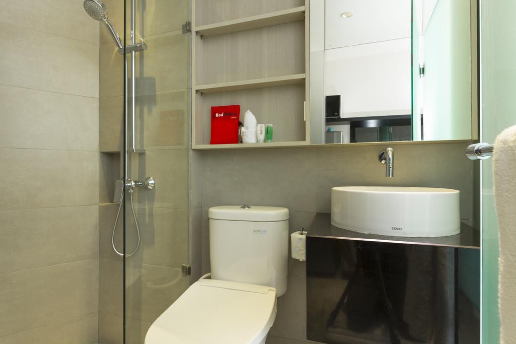 Reddoorz Plus Near Perbanas Джакарта Экстерьер фото