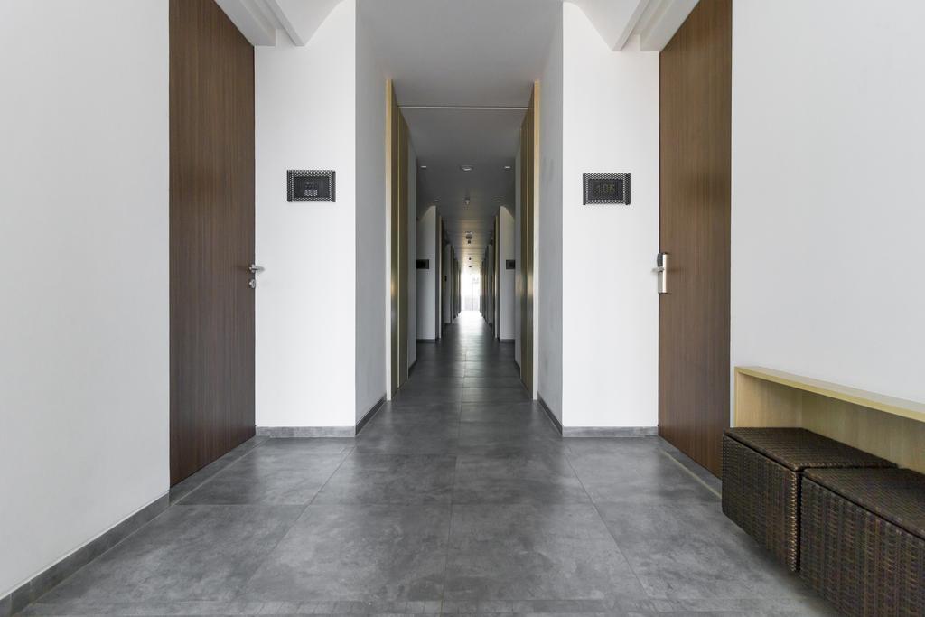 Reddoorz Plus Near Perbanas Джакарта Экстерьер фото